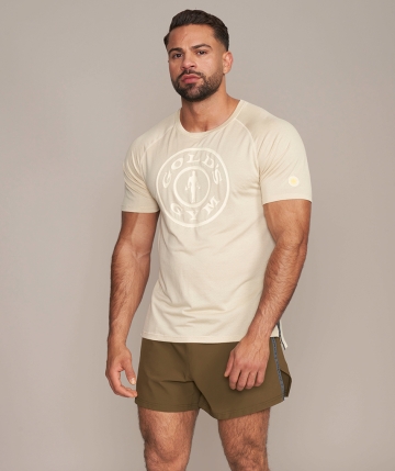 Gold's Gym Apparel - Men's Loose Training T-Shirt "Kurt" with 3D Logobadge, Weight Plate Logo, and recycled polyester REPREVE® -... Gold's Gym Apparel - Men's Loose Training T-Shirt "Kurt" with 3D Logobadge, Weight Plate Logo, and recycled polyester REPREVE® - High-performance sportswear for men.