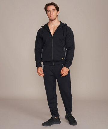 Vorschau: Gold's Gym Apparel - Herren-Track Pants "Eric" mit 3D Logobadge, Reflective Tape und recyceltem Polyester REPREVE® - Perfekte Mischung aus... Vorschau: Gold's Gym Apparel - Herren-Track Pants "Eric" mit 3D Logobadge, Reflective Tape und recyceltem Polyester REPREVE® - Perfekte Mischung aus Stil und Performance.