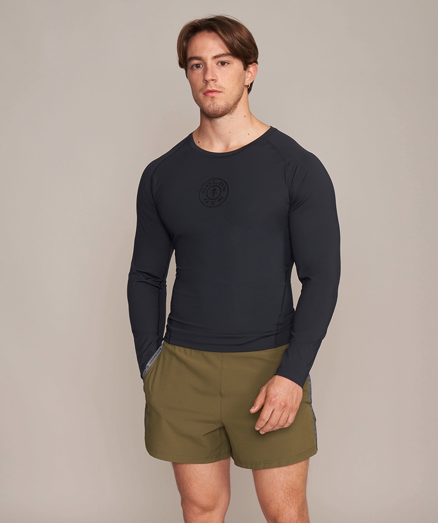 Gold's Gym Apparel - Men's Fitted Longsleeve "Greg" with 3D Logobadge, Weightplate Logo, and regenerated Nylon ECONYL® - High-performance workout in timeless style.